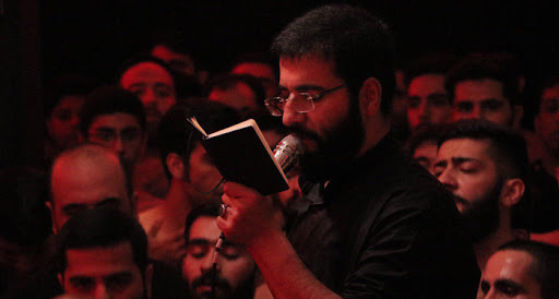 روضه و توسل به حضرت مسلم ابن عقیل سلام الله علیه اجرا شده شب اول ماه محرم  به نفسِ کربلایی حسین سیب سرخی