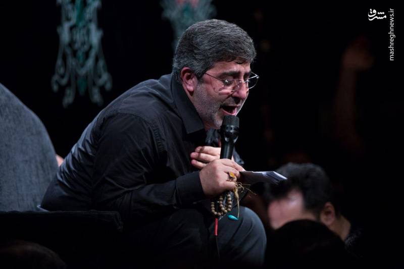 روضه و توسل ویژۀ ورود خاندان آل الله به سرزمین کربلا اجرا شده شب دوم محرم به نفس حاج محمد رضا طاهری